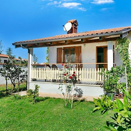 Adriatico Bungalow Пореч Экстерьер фото