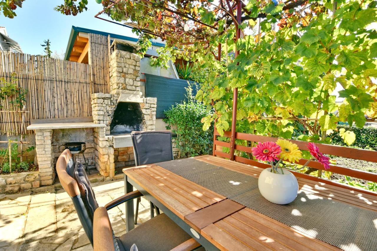 Adriatico Bungalow Пореч Экстерьер фото