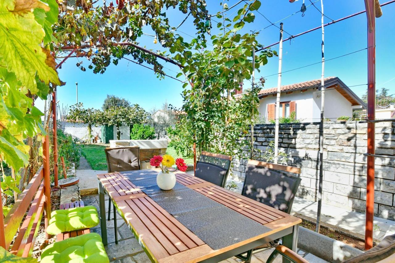 Adriatico Bungalow Пореч Экстерьер фото