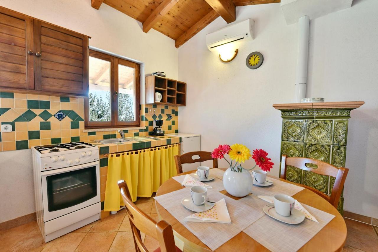 Adriatico Bungalow Пореч Экстерьер фото